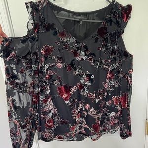 White House Black Market Women's Floral Velvet Burnout Cold-Shoulder Blouse Sz 4
